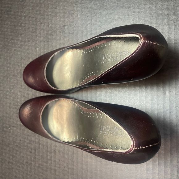 Kenneth Cole Brown heels 3”  worn only once PRICE VERY FIRM NO OFFERS PLEASE - Picture 8 of 11